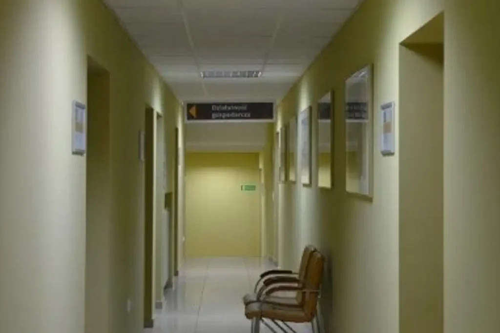montaż zintegrowanego systemu bezpieczeństwa w poczekalni